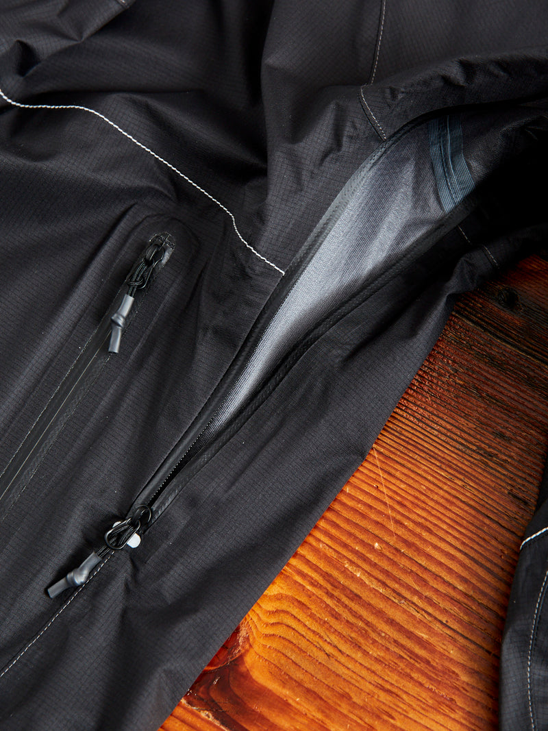 3L Ultra Light Rain Jacket in Black