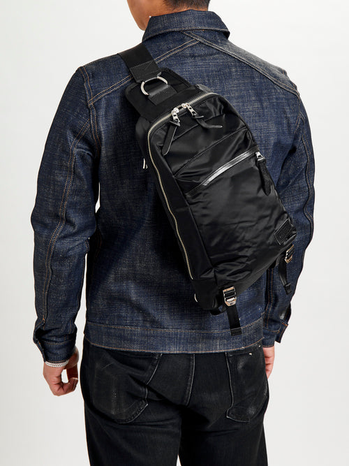 Lightning Shoulder Bag in Black