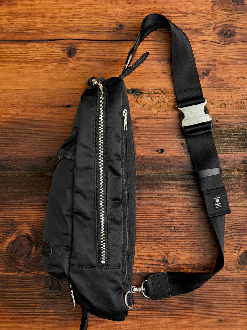 Lightning Shoulder Bag in Black