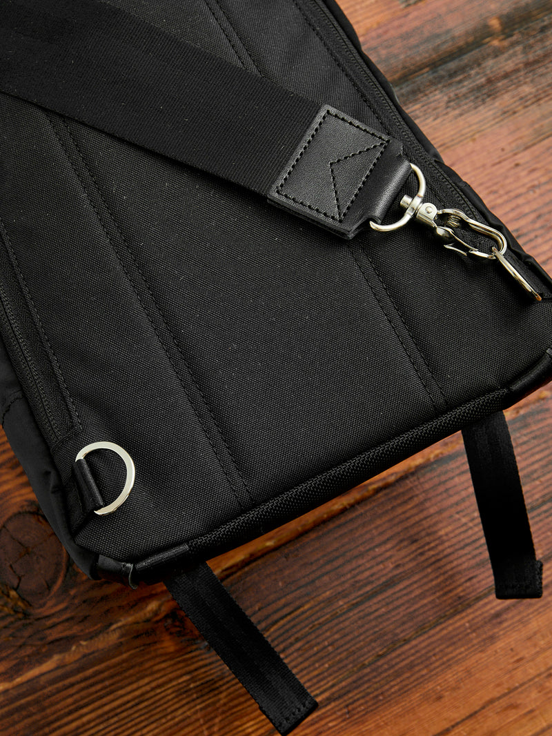 Lightning Shoulder Bag in Black