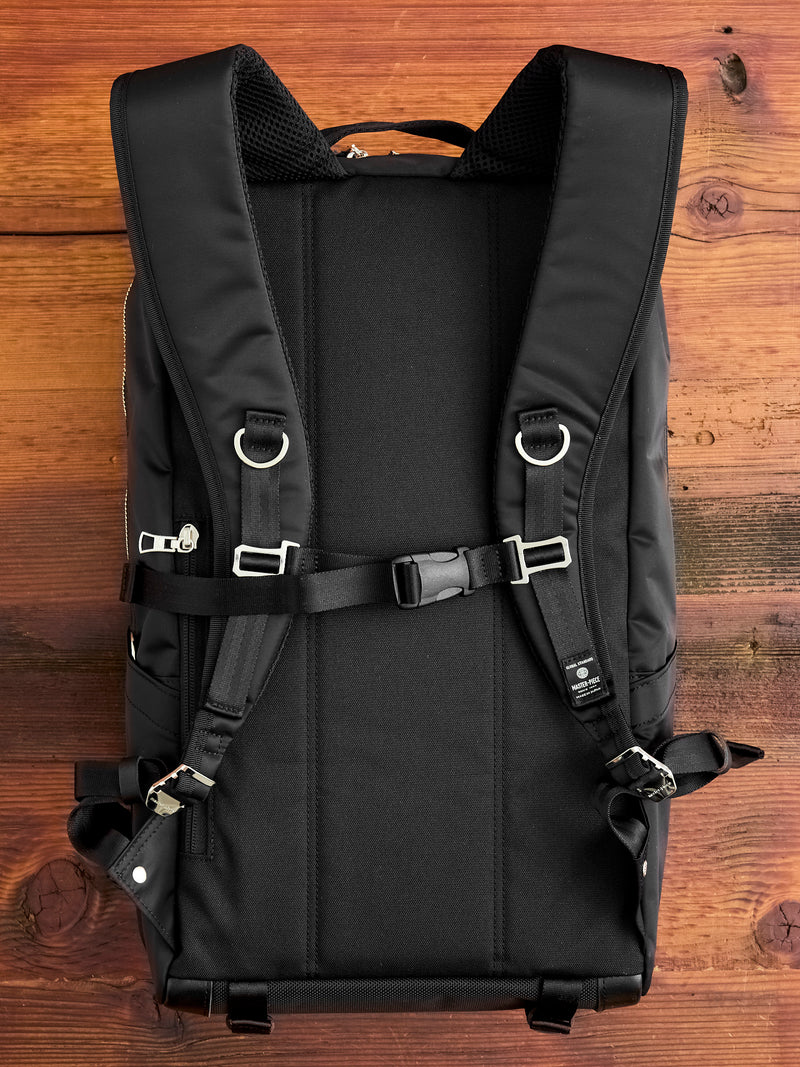 Lightning Zip Backpack in Black