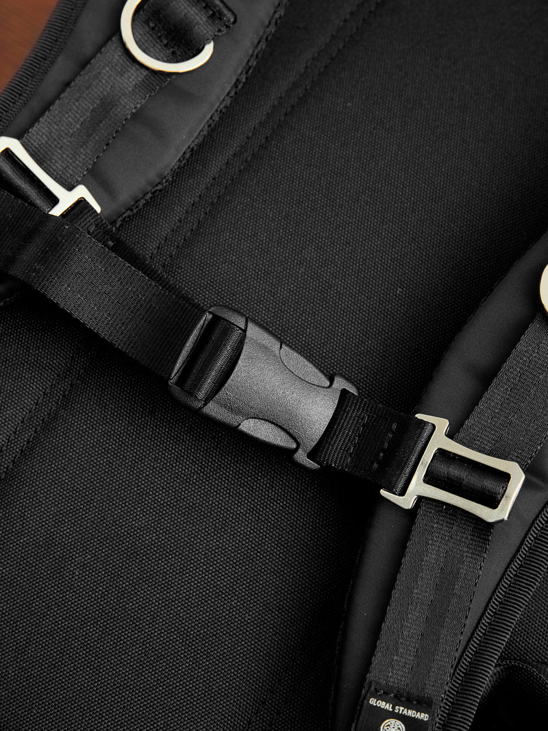 Lightning Zip Backpack in Black