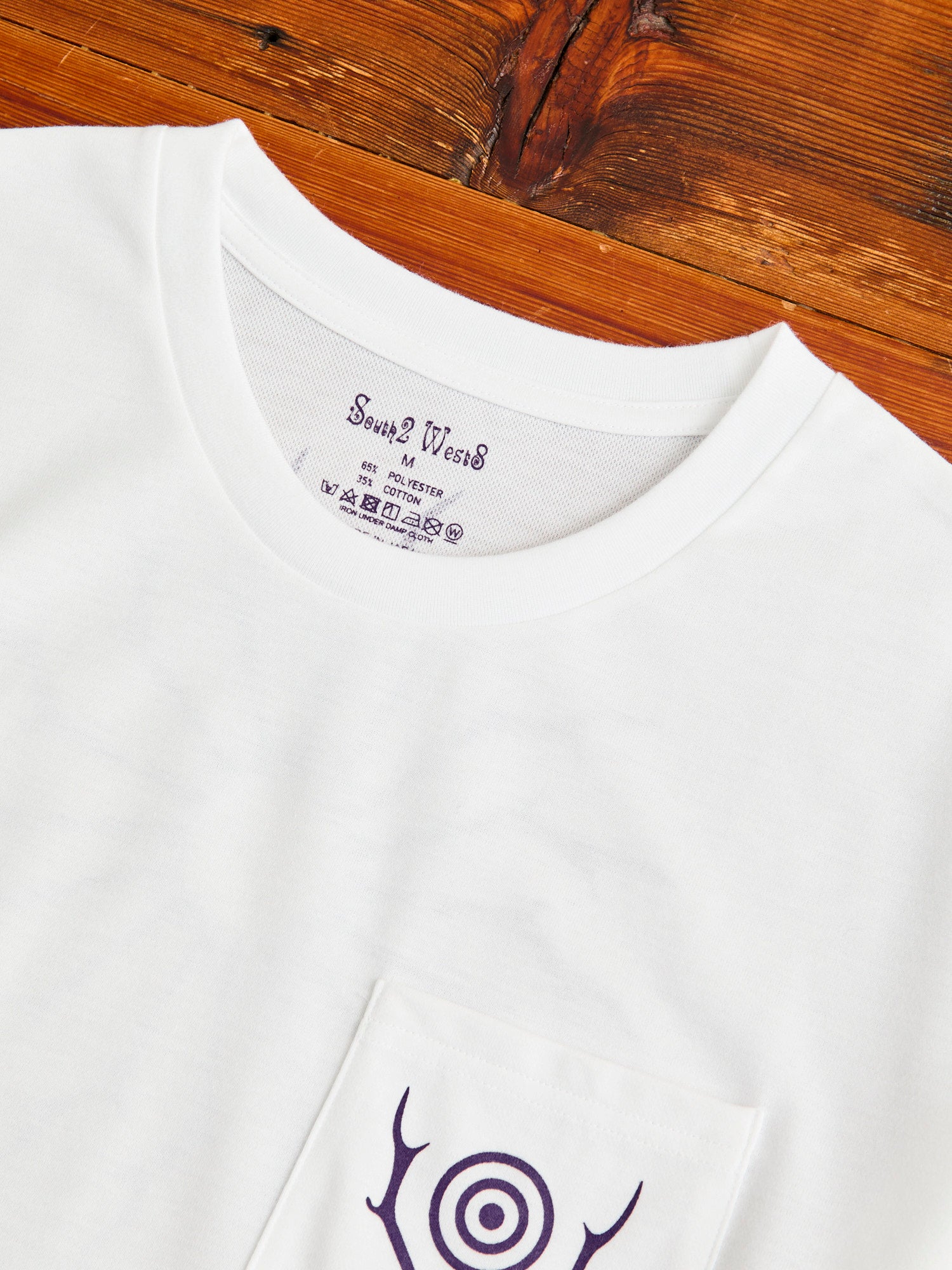 Circle Horn Round Pocket T-Shirt in White