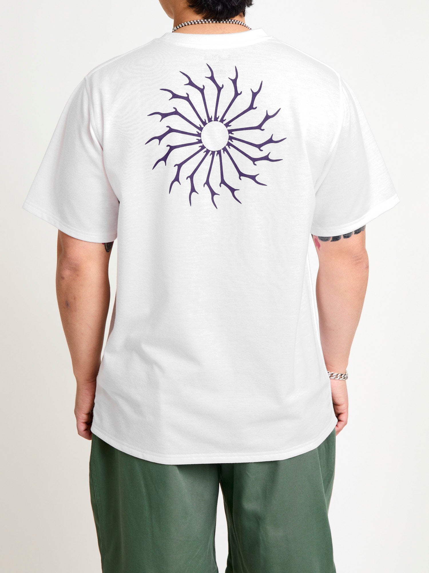 Circle Horn Round Pocket T-Shirt in White