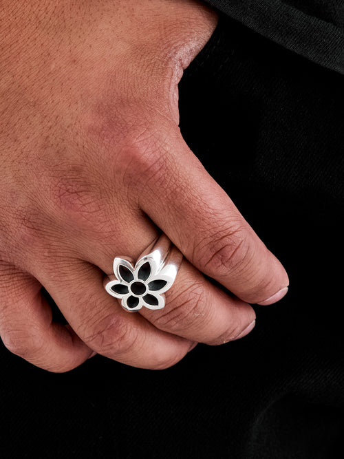 Model 28 Ring Medium in Sterling Silver