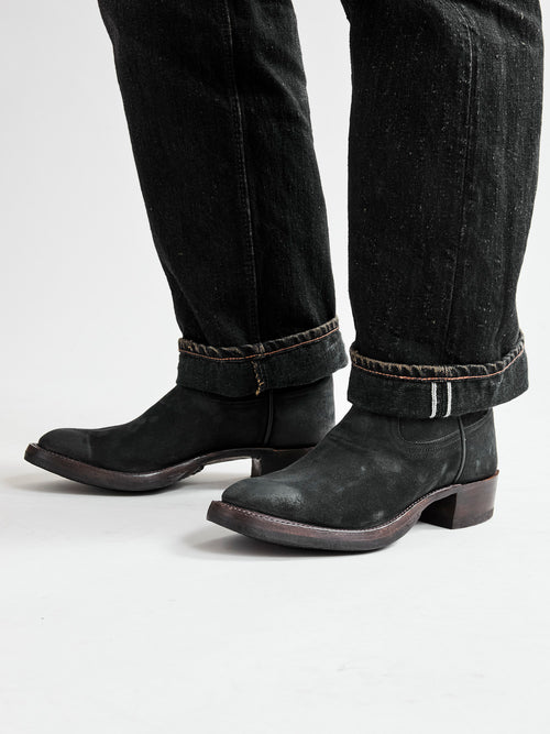 Walker Boot in Black Roughout