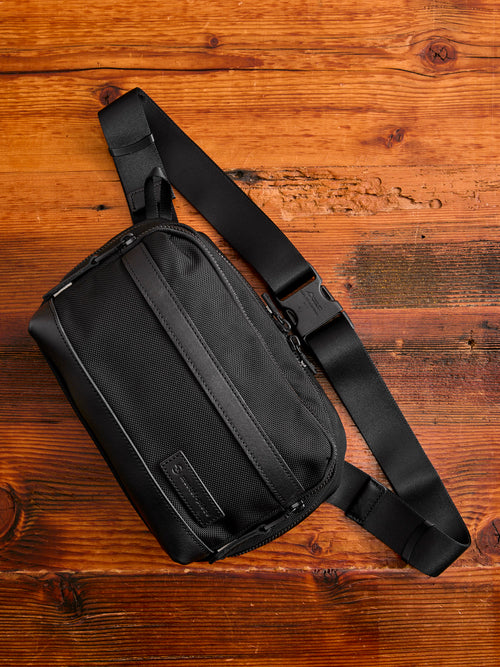 Explorer Sling Bag in Black