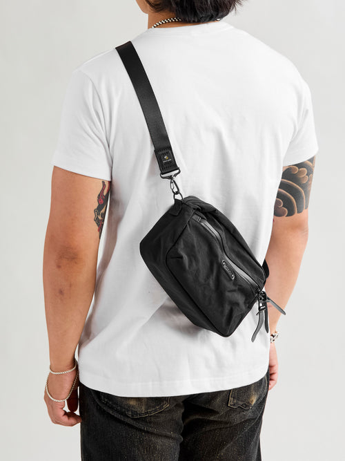 Root Mini Shoulder Bag in Black