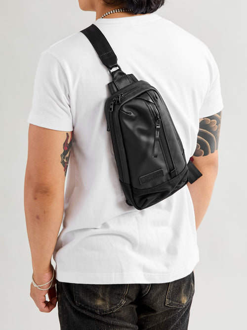 Slick Sling Bag in Black