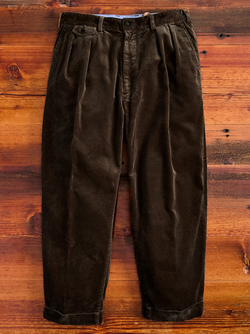 2-Pleat Corduroy Trousers in Dark Brown