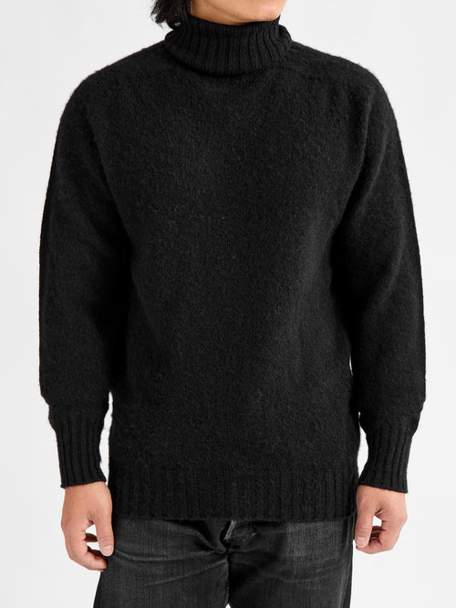 "Sylvester" Wool Turtleneck Sweater in Black