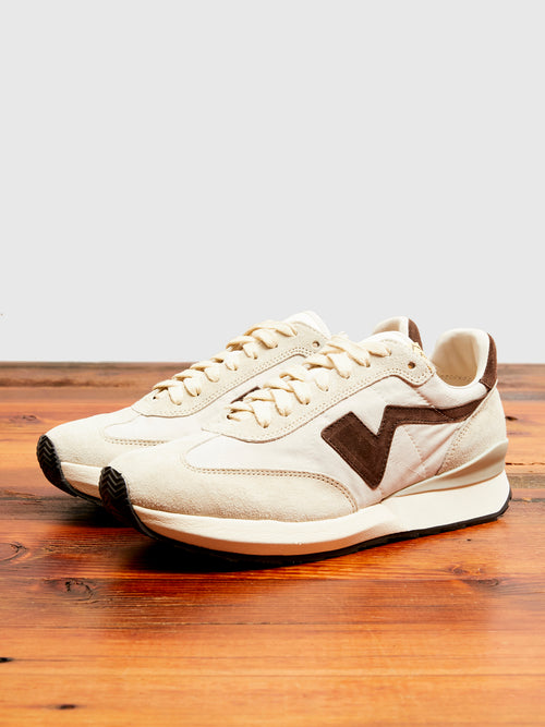 FKT Runner in Ivory