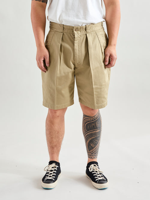 Pleated Military Chino Shorts in Beige