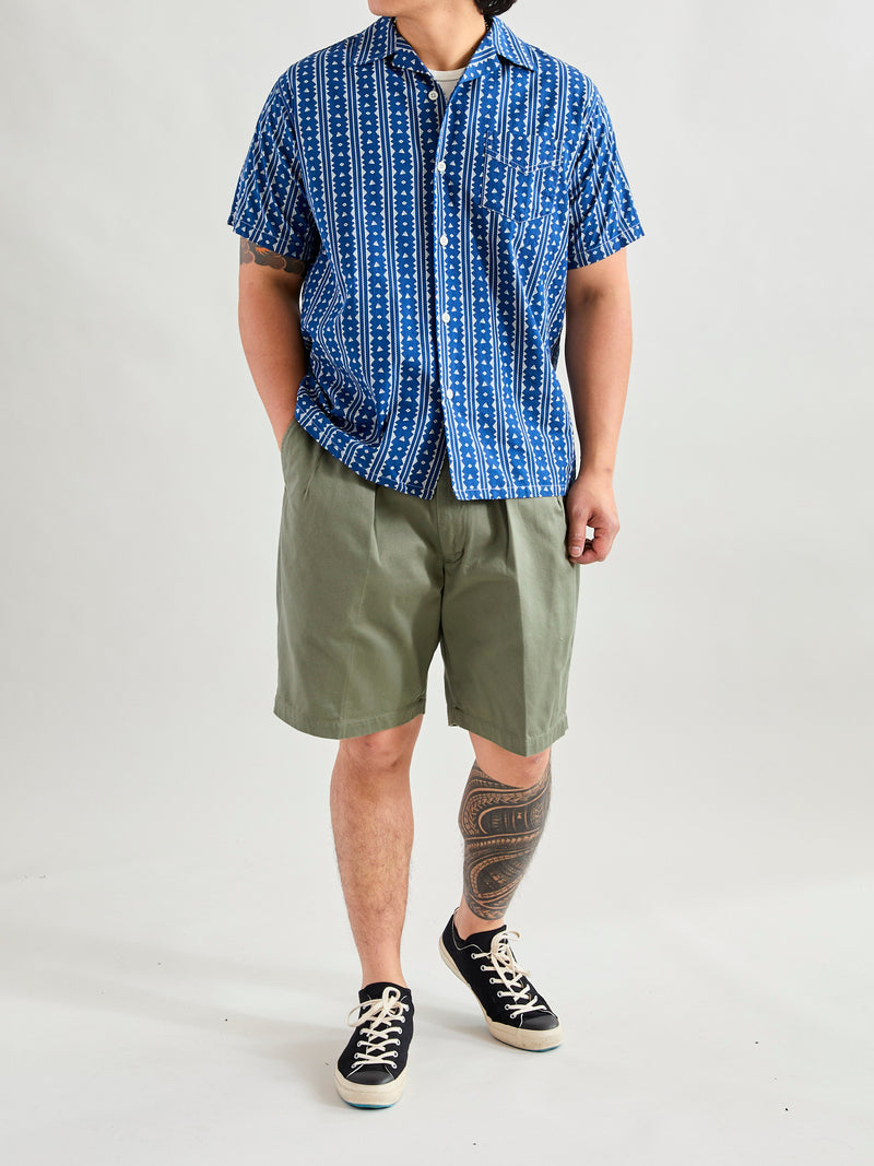 Pleated Military Chino Shorts in Olive