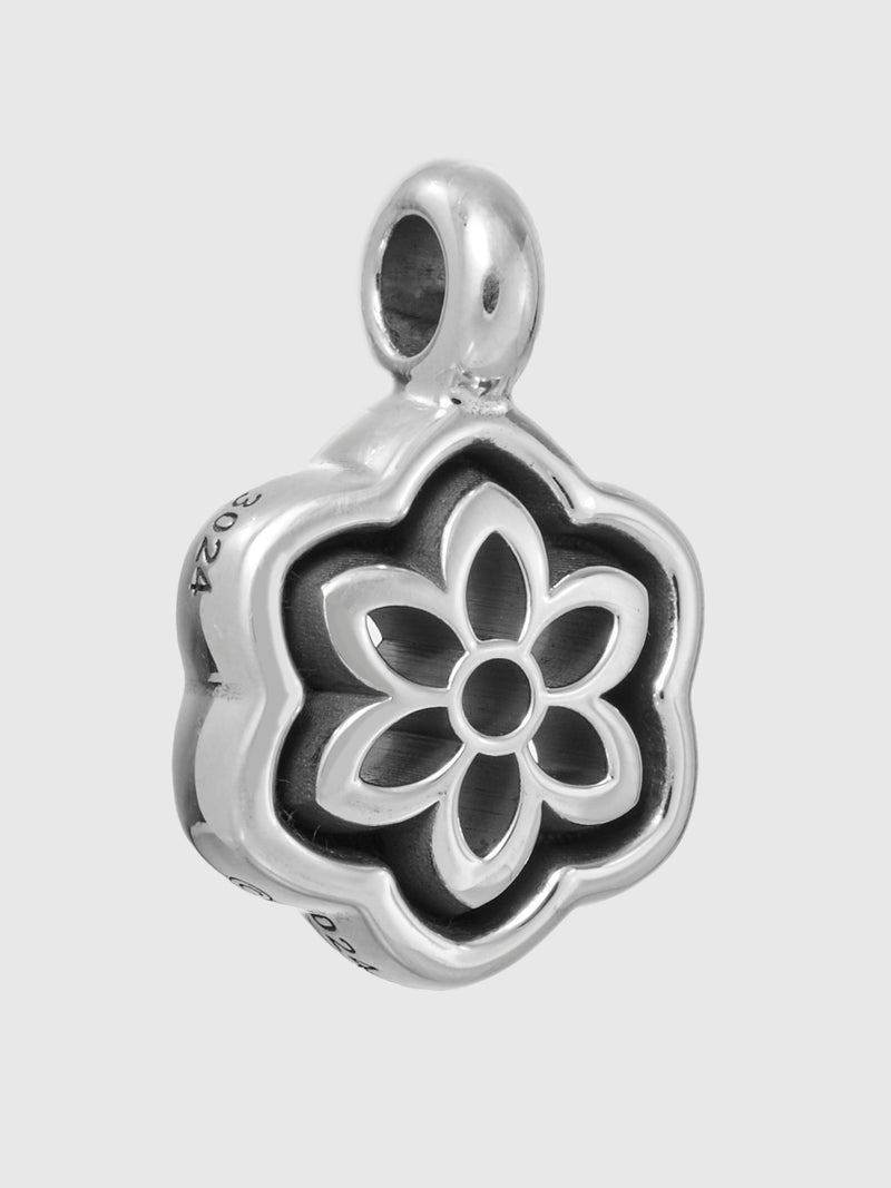 Frame Cutout Rosette Pendant in Sterling Silver