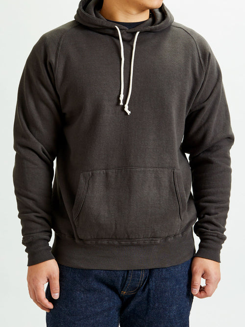 Ehu'kia Hooded Raglan Sweatshirt in Kokushoku Black