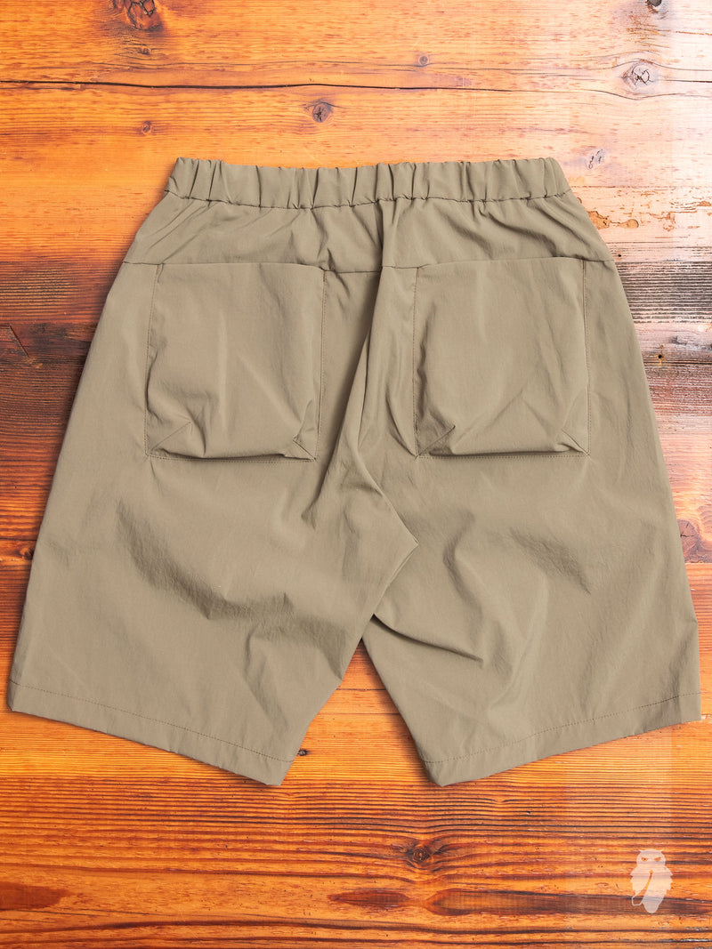 Relaxed Shorts in Olive