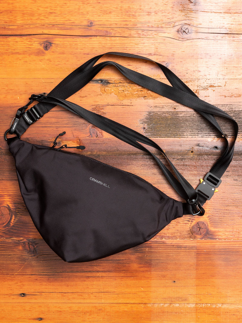 Cramshell Waist Bag in Black
