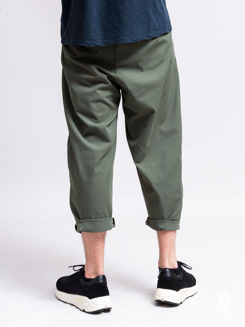 Pleated Relaxed Trouser in Khaki Green